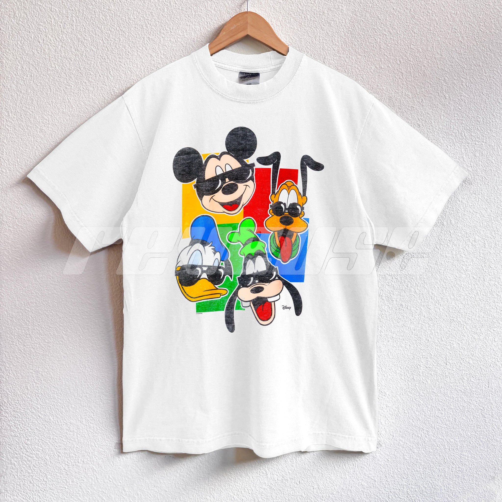 Disneyland Mickey & Friends Sunglasses Vintage Styled T-Shirt